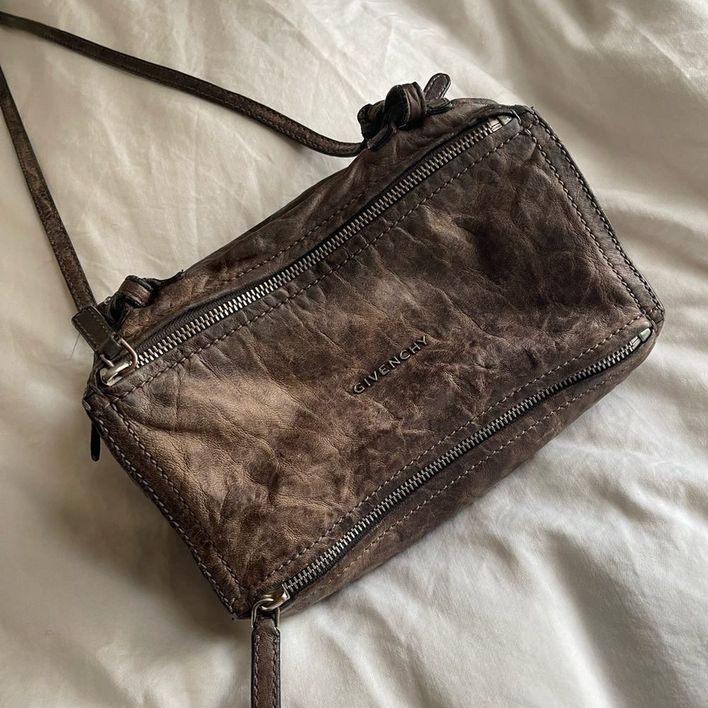 Givenchy Pandora